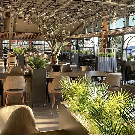 01 Nova Ξενοδοχείο